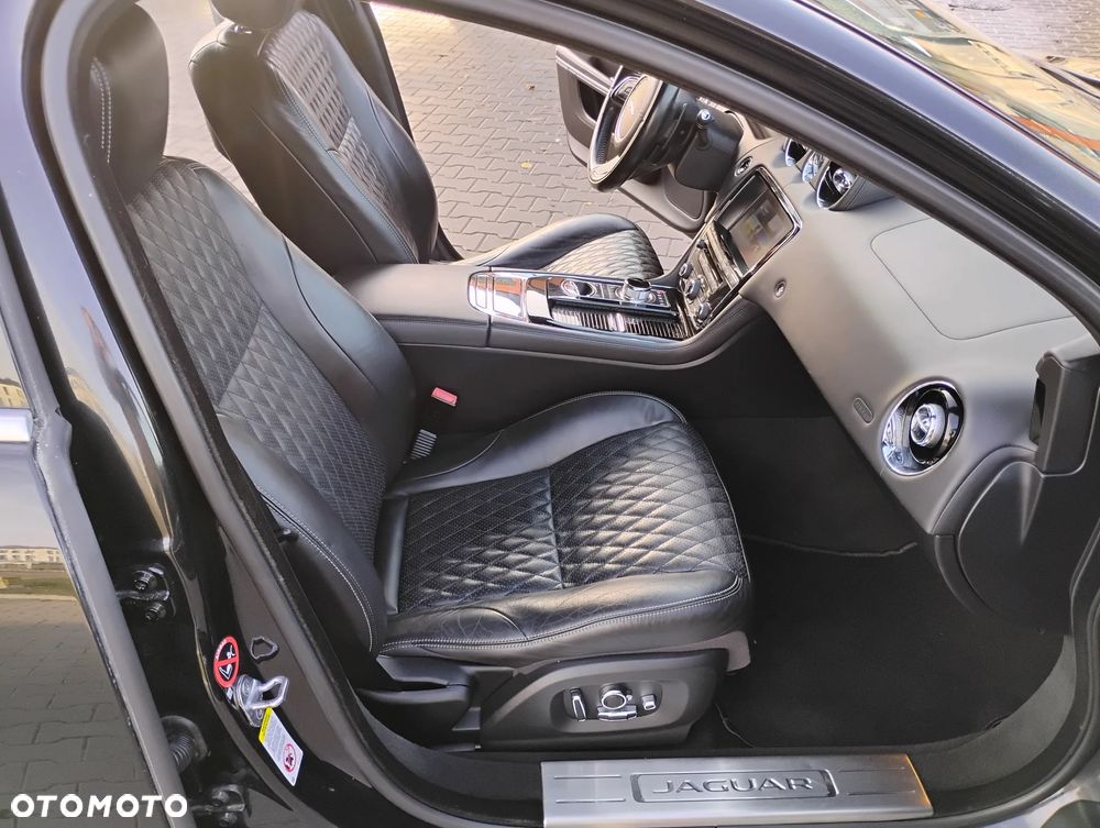 Jaguar XJ 3.0 V6 Kompressor AWD Langversion Portfolio - 25
