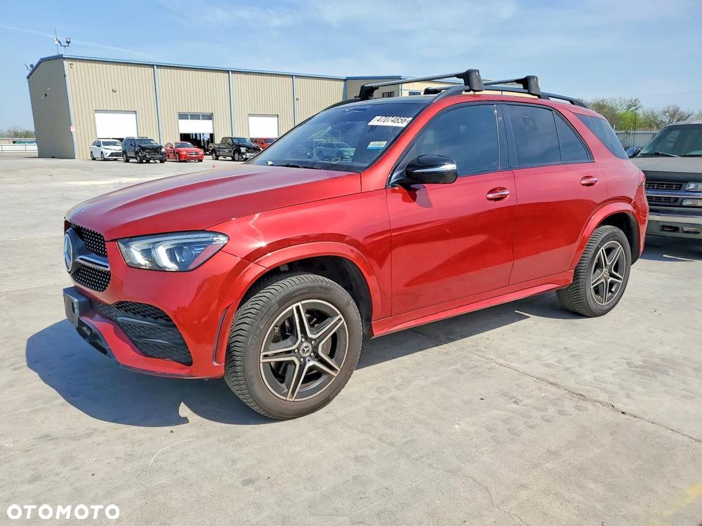 Mercedes-Benz GLE - 1