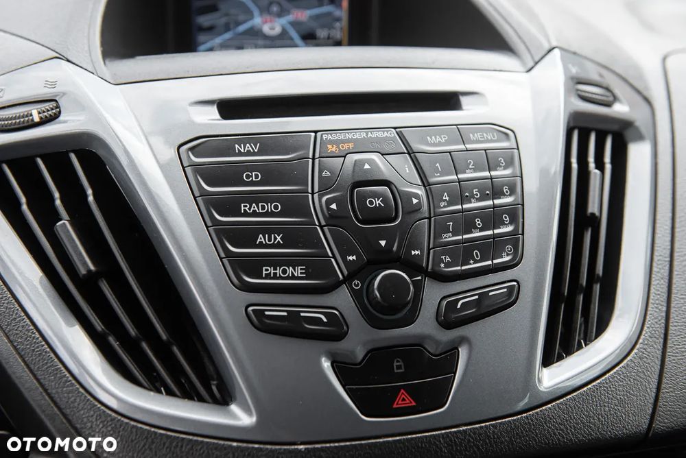 Ford Tourneo Custom 300 L1H1 VA Titanium - 22