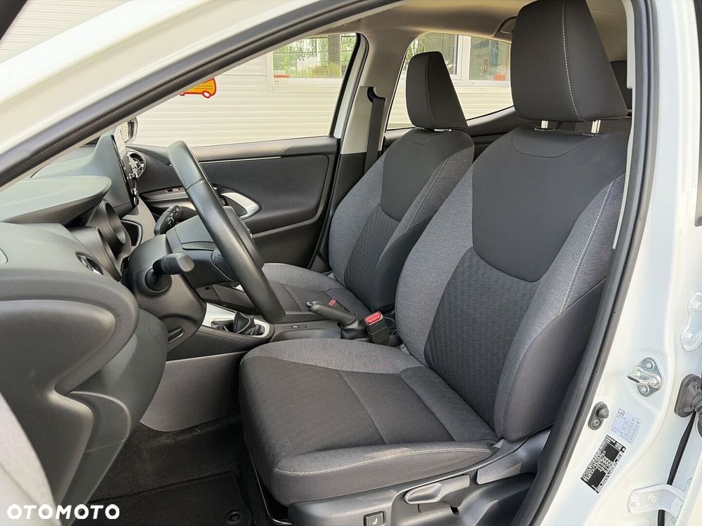 Toyota Yaris - 15