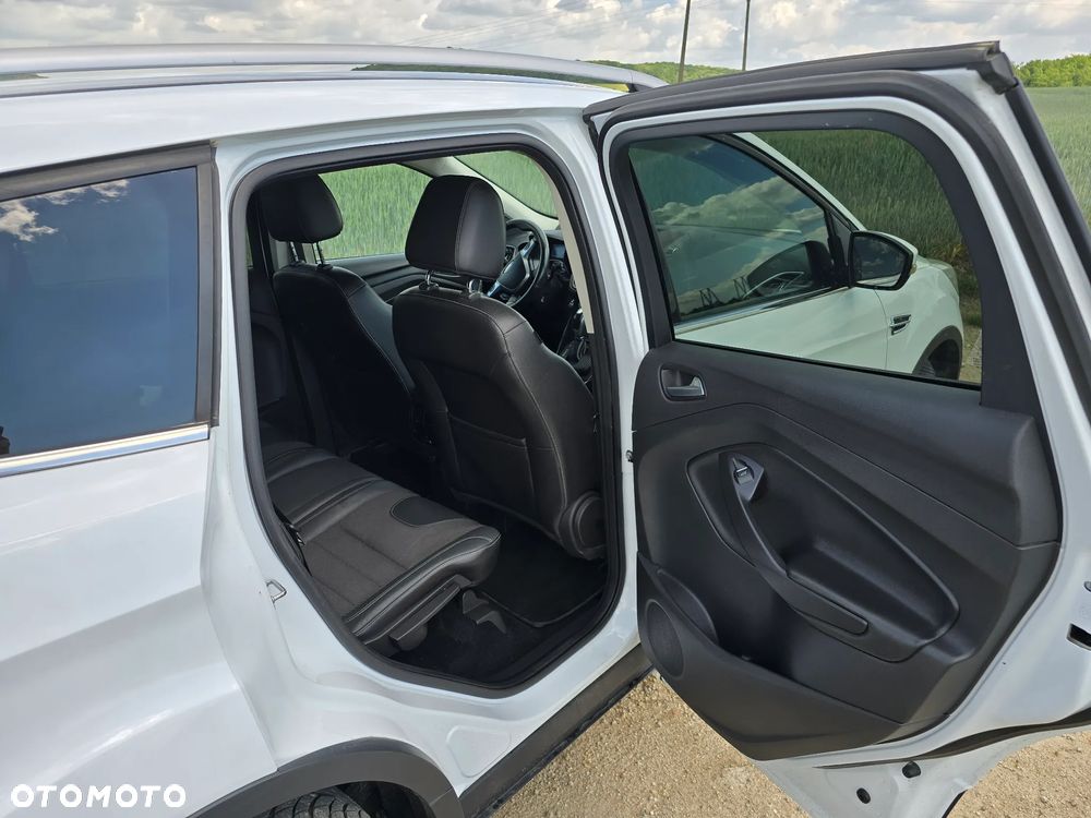 Ford Kuga 2.0 TDCi 4WD Titanium - 11