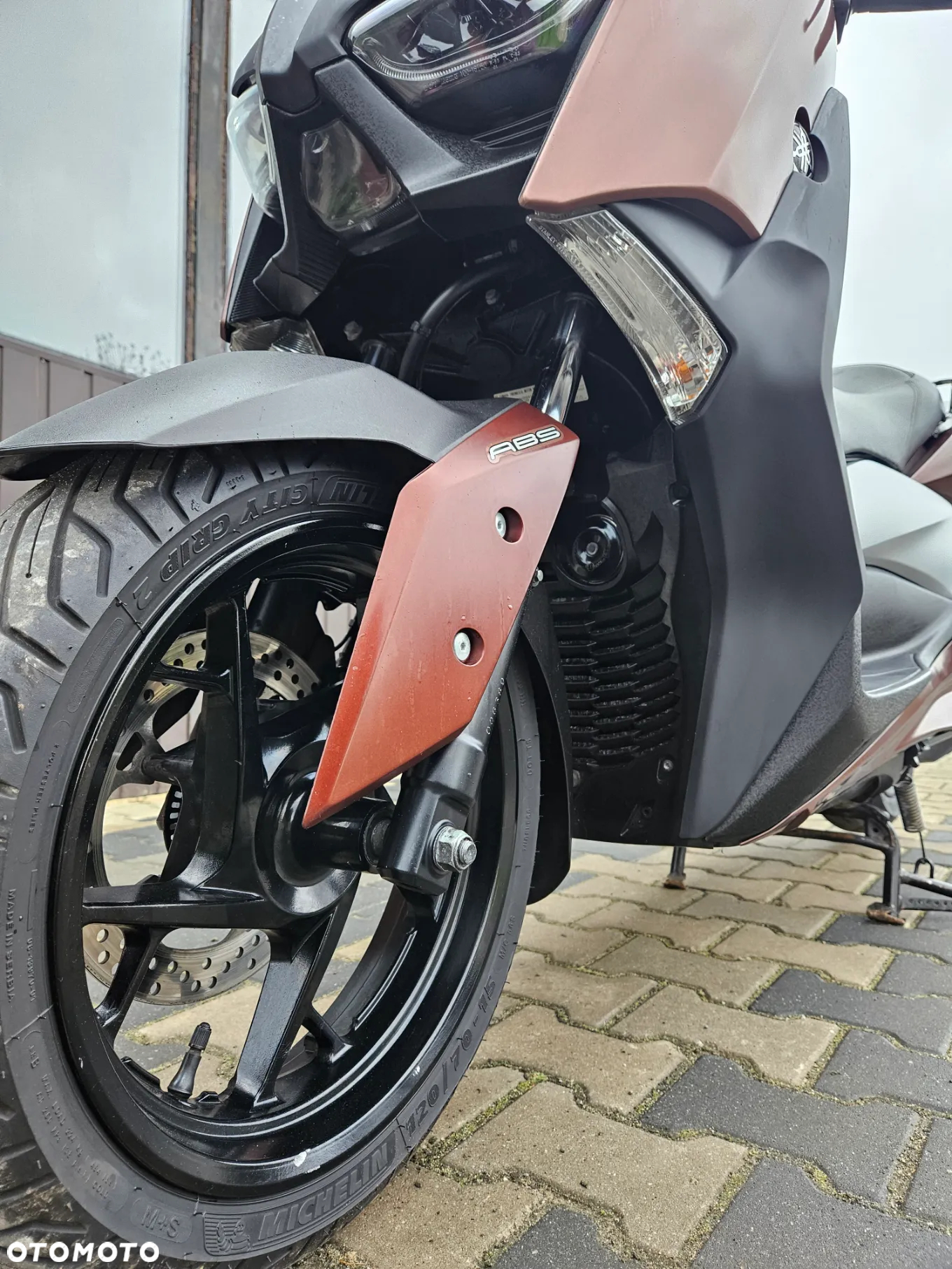 Yamaha X-max - 4