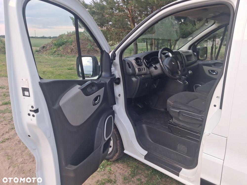 Renault Trafic - 15