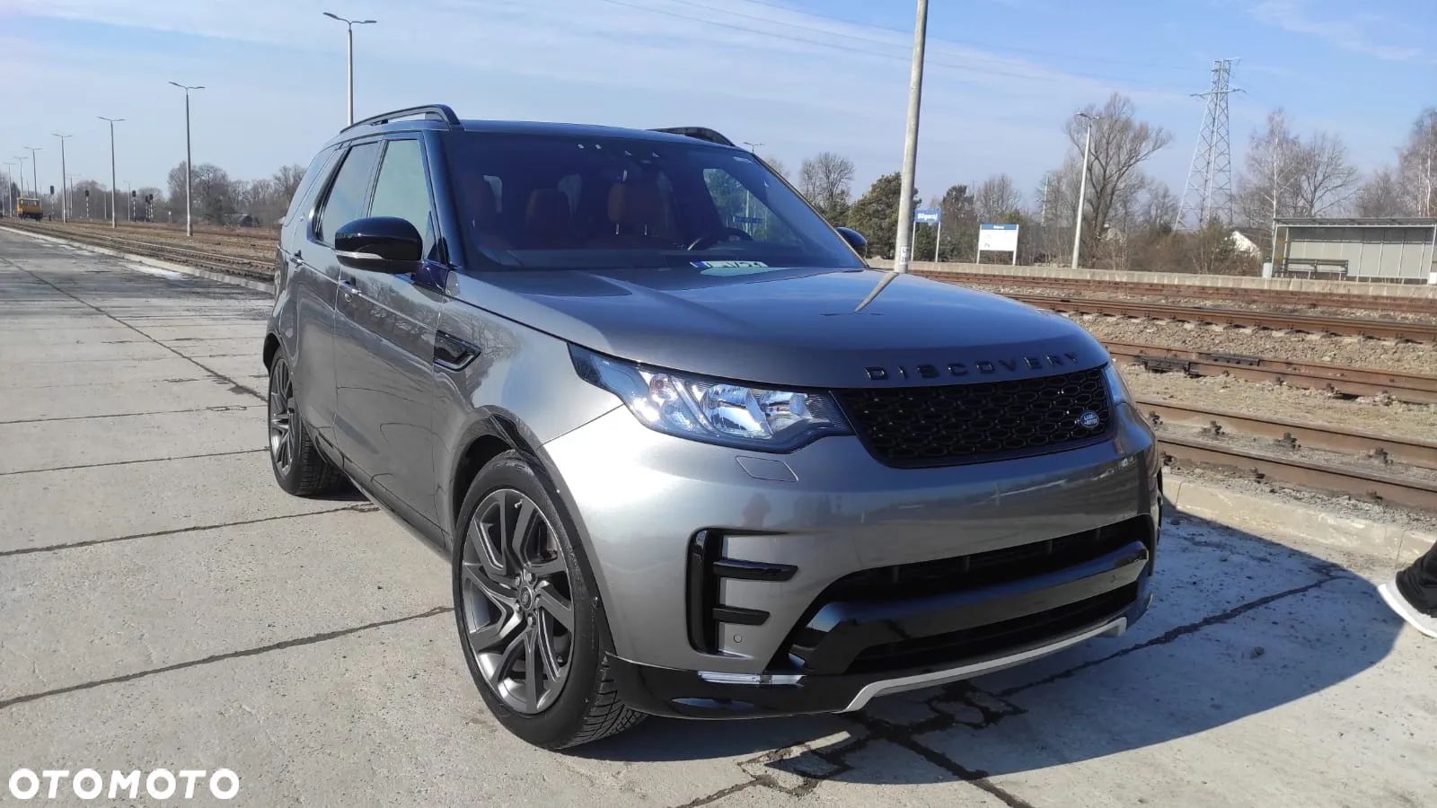 Land Rover Discovery V 3.0 Si6 HSE Luxury - 1