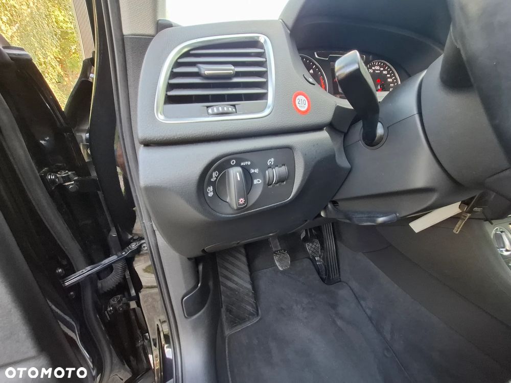 Audi Q3 2.0 TDI Quattro Edycja Specjalna - 36