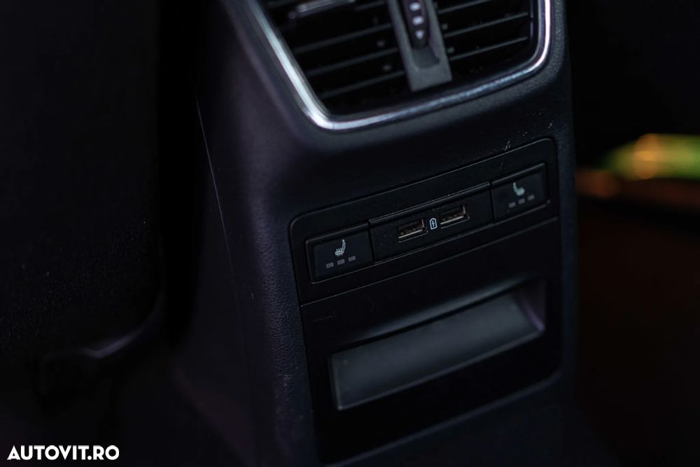 Skoda Octavia 1.6 TDI DSG Ambition - 13