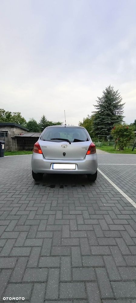 Toyota Yaris 1.3 Luna A/C - 6