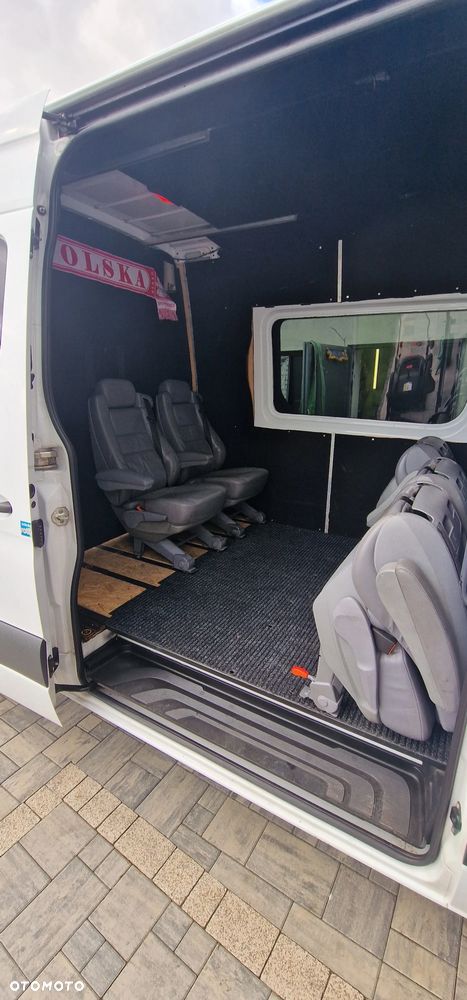 Mercedes-Benz Sprinter - 17