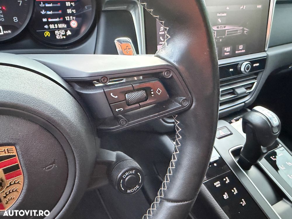 Porsche Macan T - 11