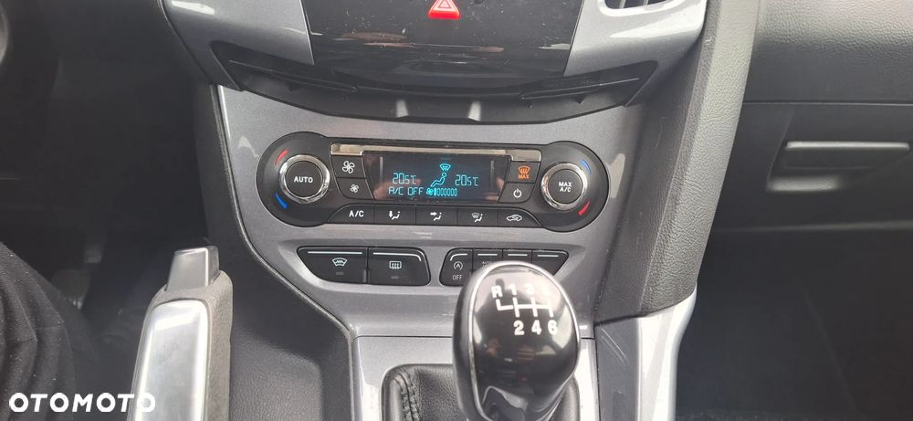 Ford Focus 1.6 EcoBoost Titanium - 12