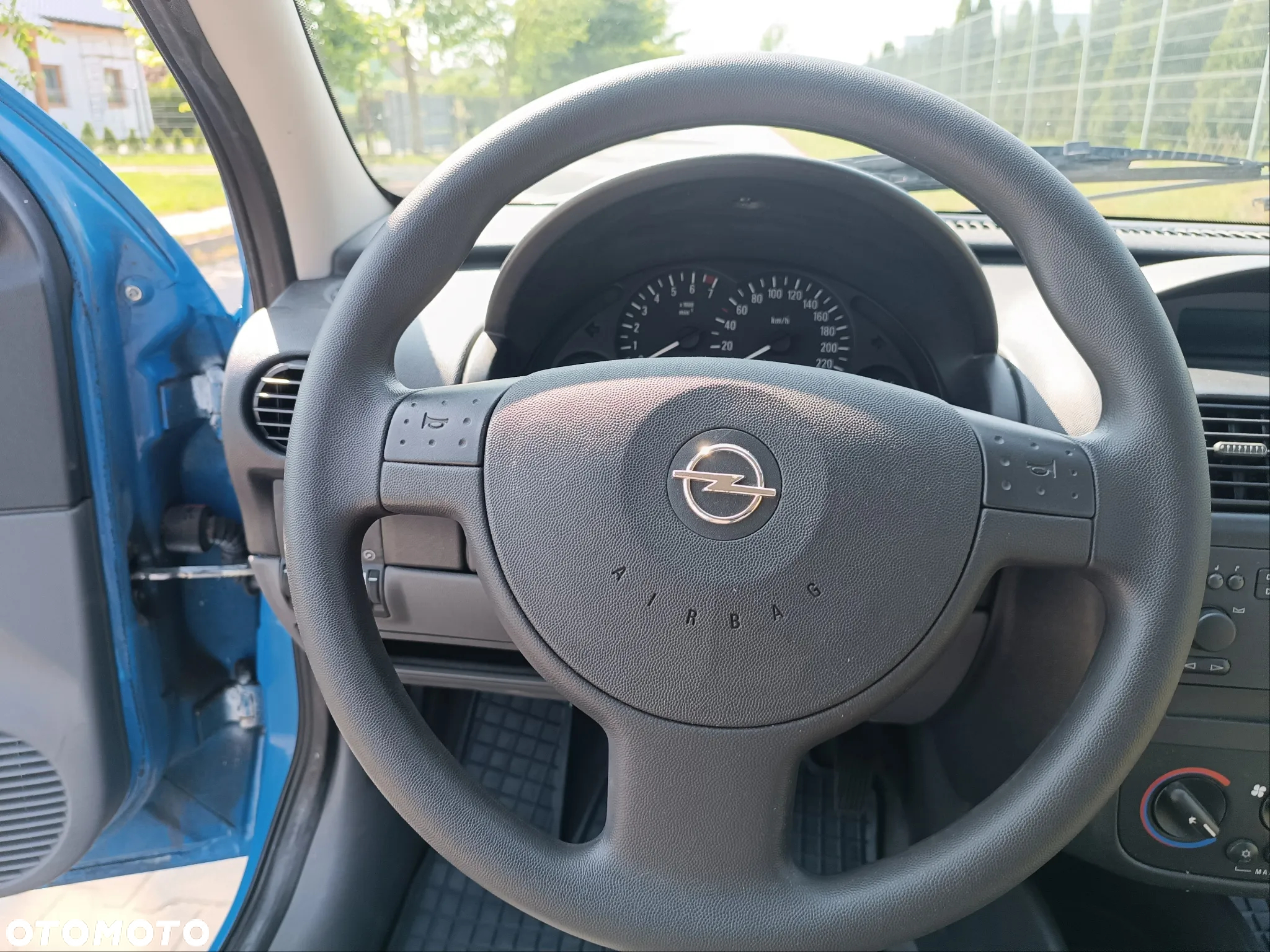 Opel Corsa 1.2 16V Comfort Easytronic - 22