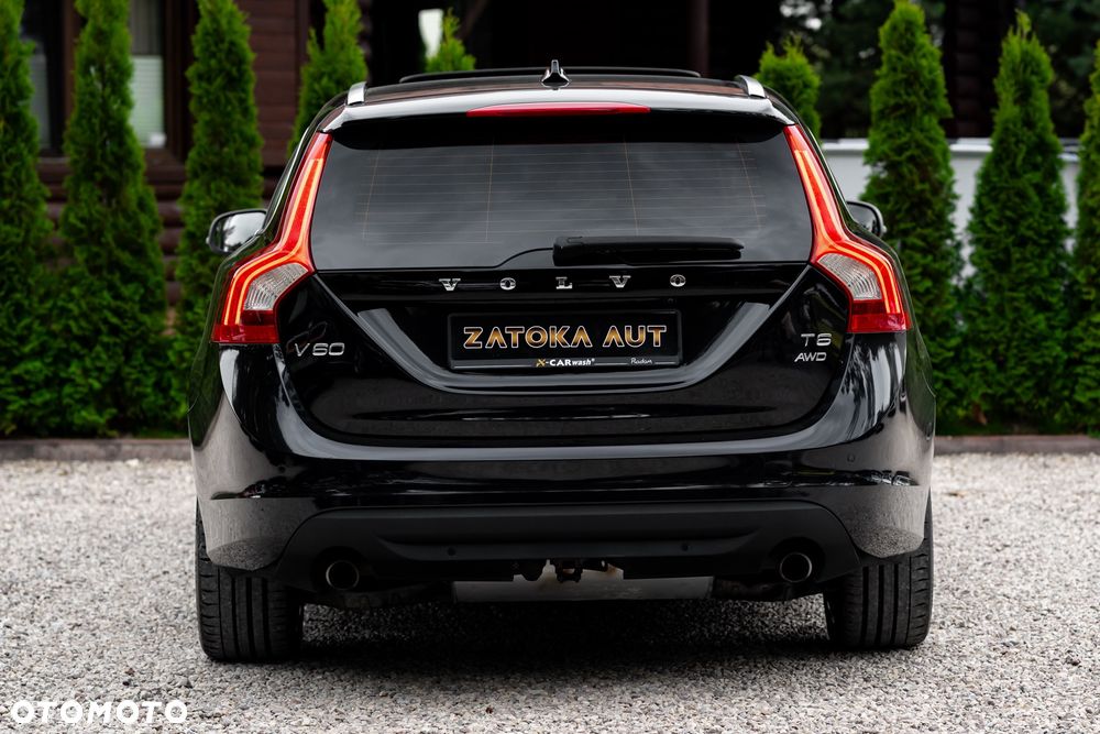 Volvo V60 T6 AWD Geartronic Summum - 8