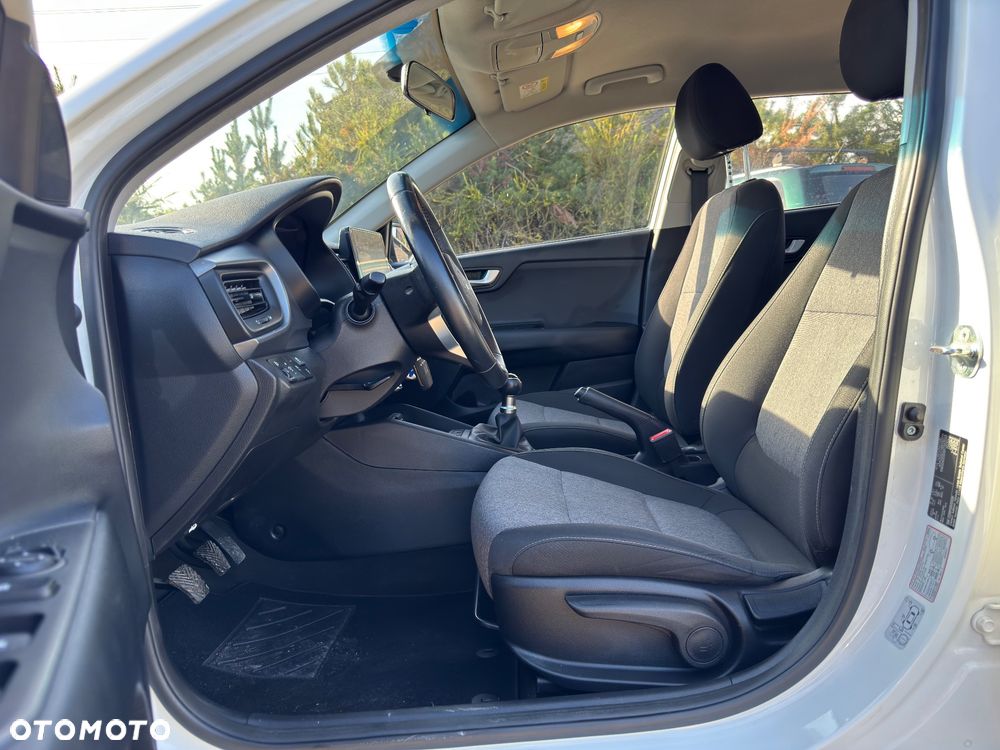 Kia Stonic 1.2 Vision - 13