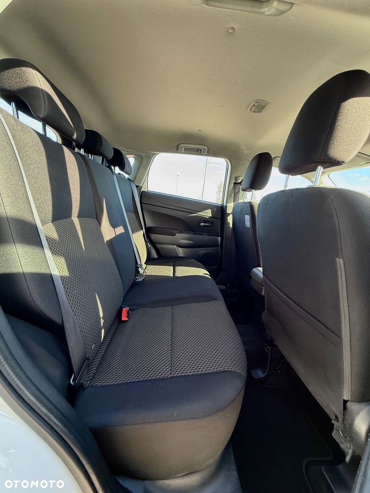 Mitsubishi ASX 1.6 Invite - 15