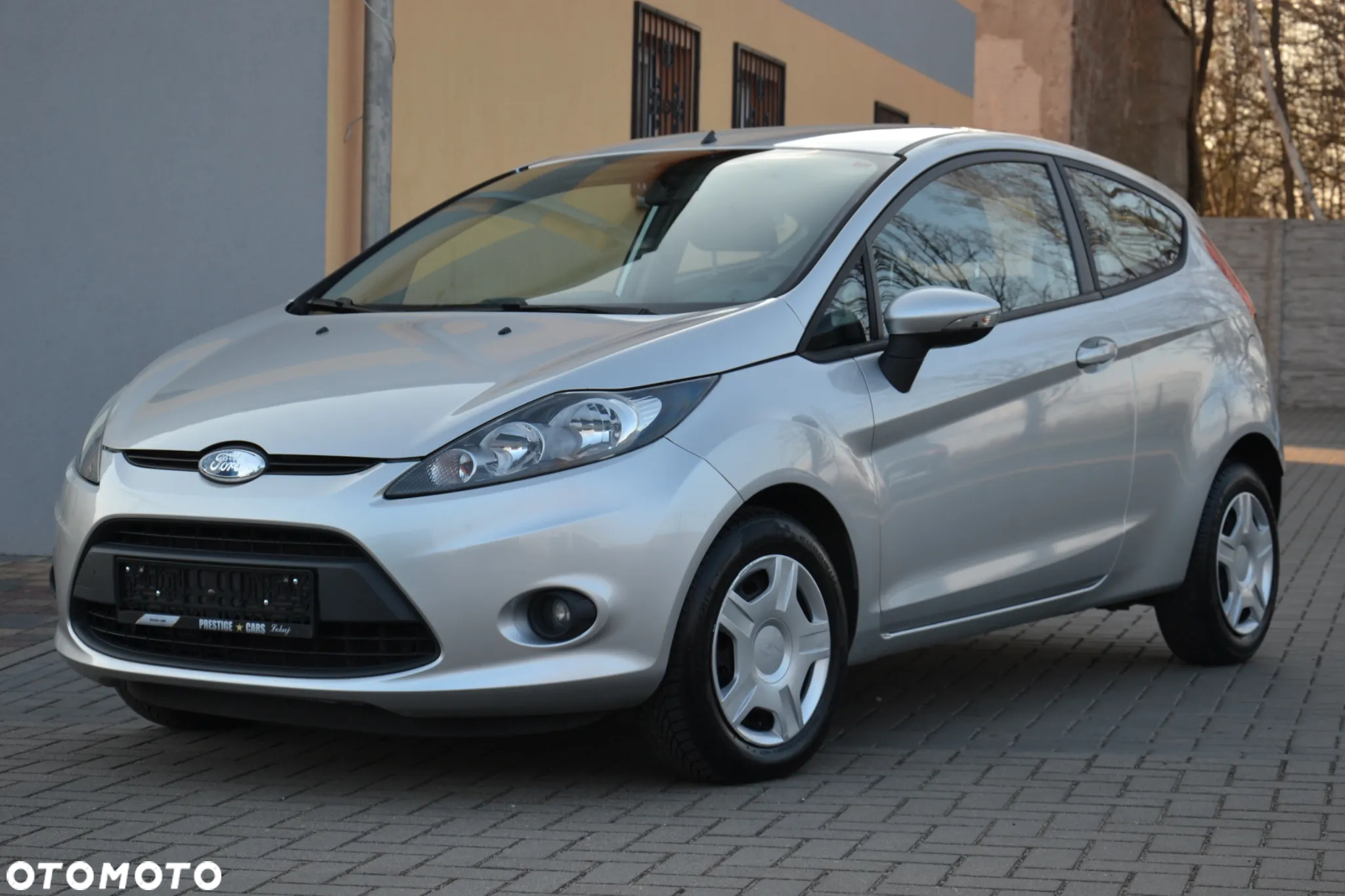 Ford Fiesta 1.6 TDCI Ambiente - 9