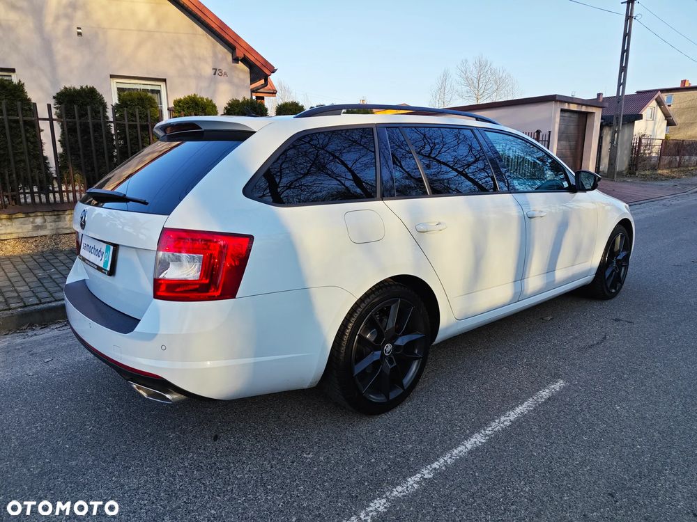 Skoda Octavia 2.0 TDI RS Challenge DSG - 14