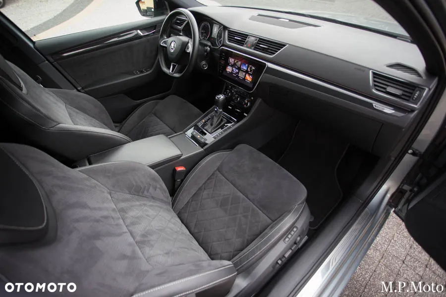 Skoda Superb 2.0 TDI 4x4 DSG Sportline - 34