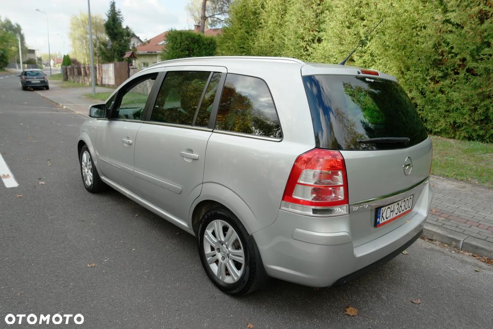 Opel Zafira 1.6 Cosmo EU5 - 6