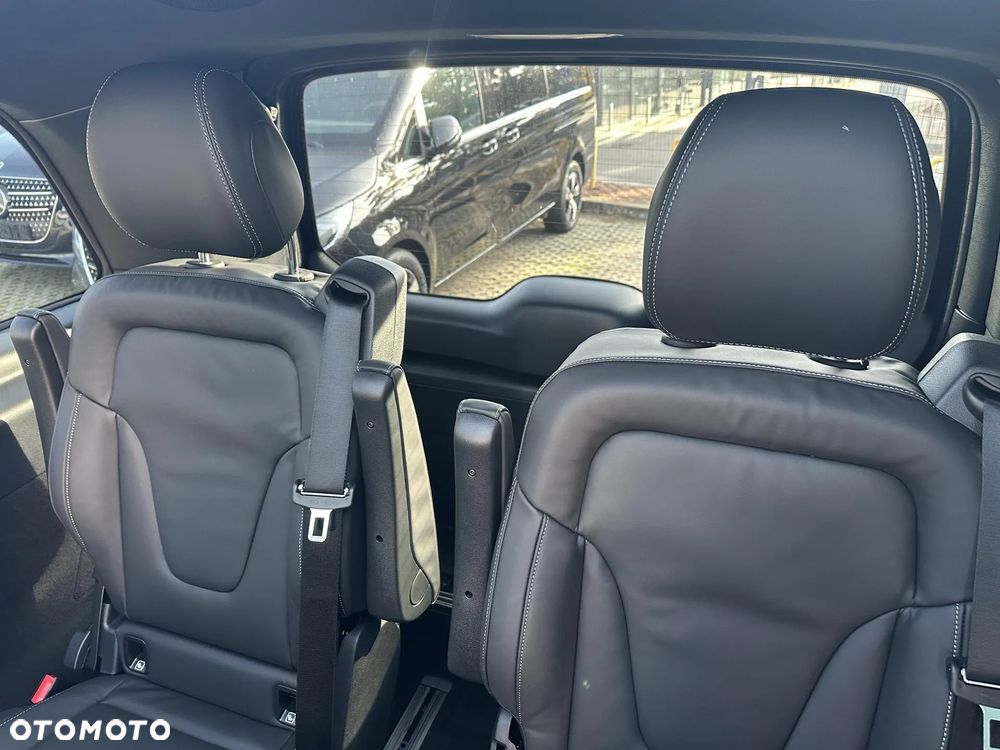 Mercedes-Benz Klasa V - 13