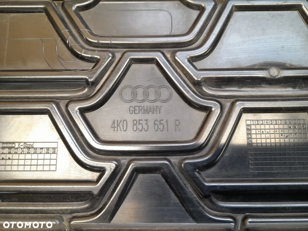 AUDI A6 C8 lift grill atrapa chłodnicy zderzaka 4K0853651R - 10