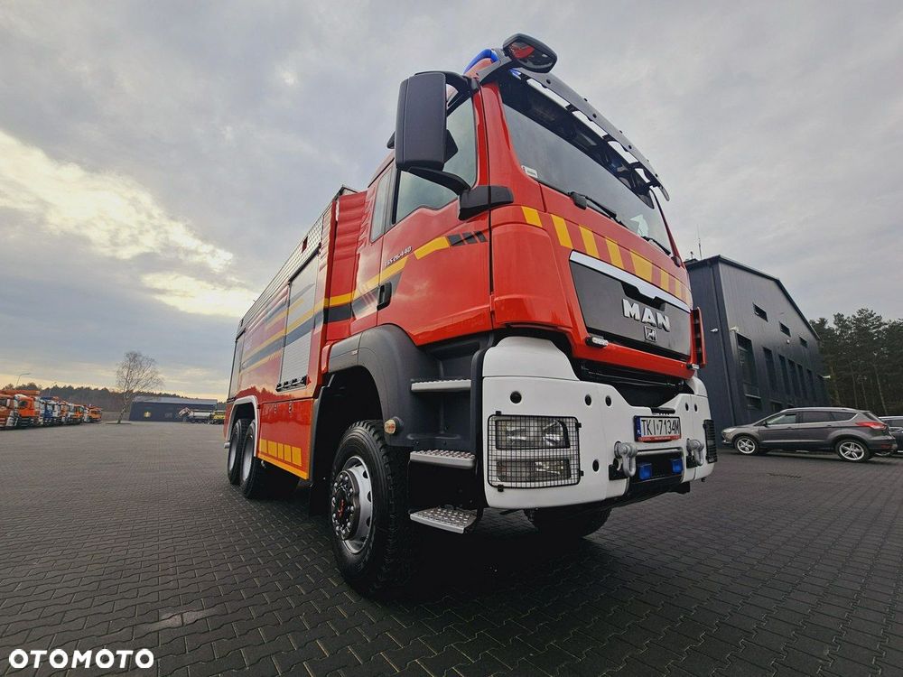 MAN TGS 26.440 6x6 9500 l woda + 950 piana Stolarczyk straż pożarna - 33