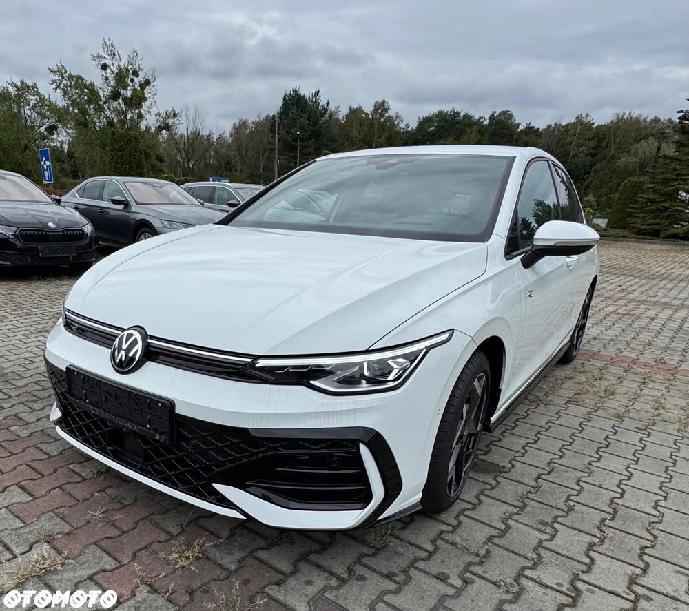 Volkswagen Golf - 6