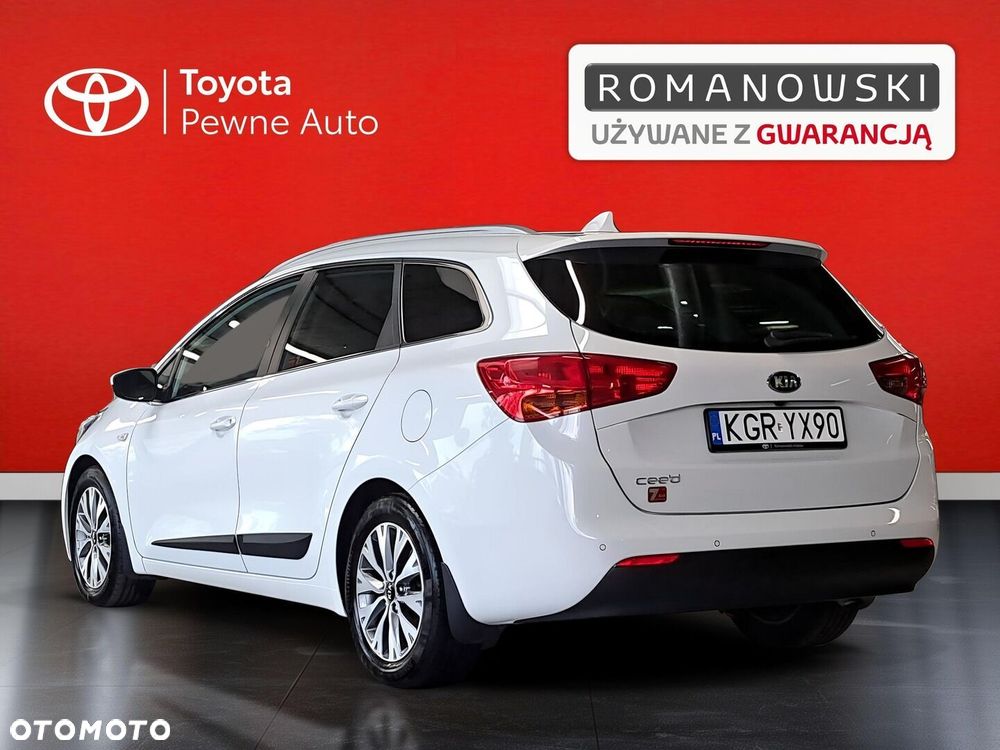 Kia Ceed - 8