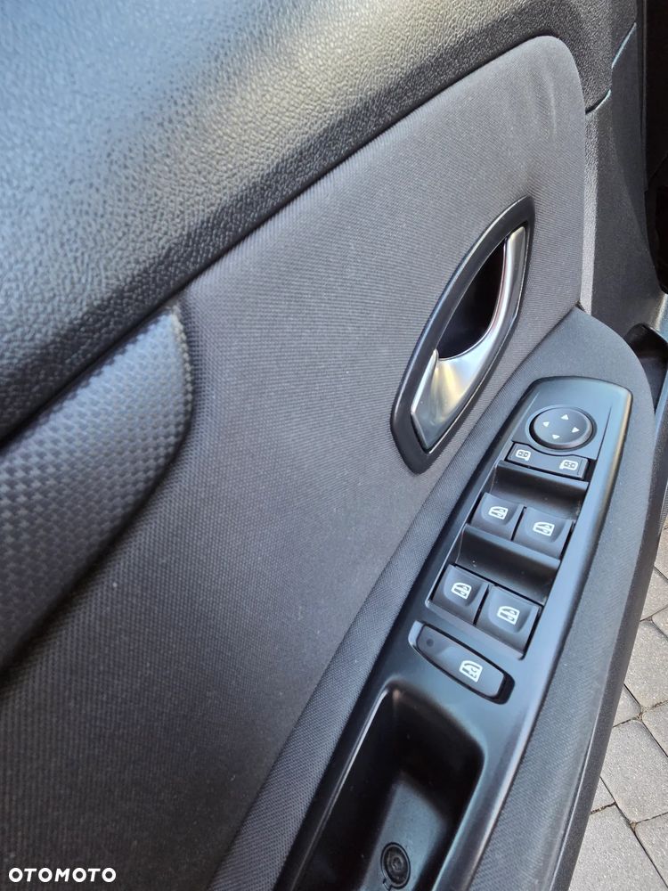 Renault Scenic 1.6 16V 110 TomTom Edition - 14