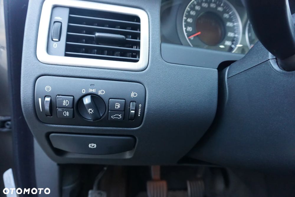 Volvo S80 2.0 Momentum - 15
