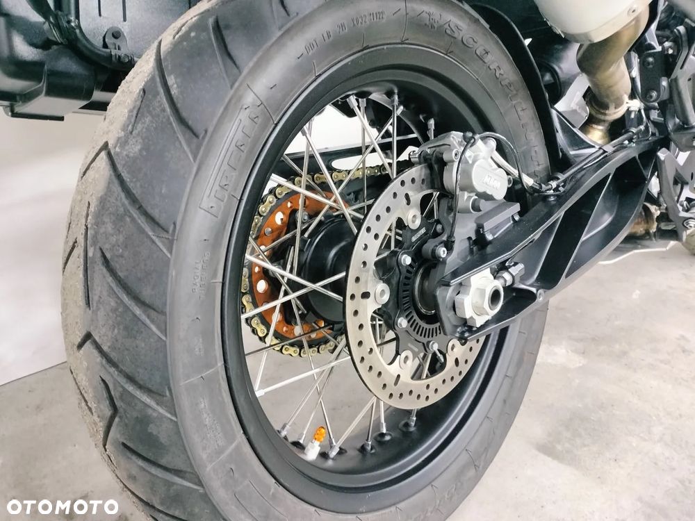 KTM Adventure - 10