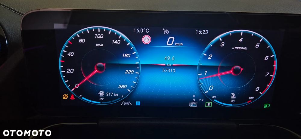 Mercedes-Benz GLA 200 - 13