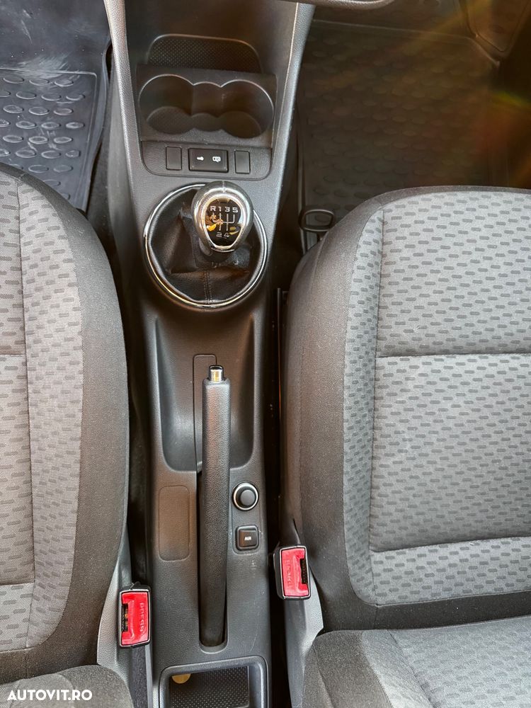 Skoda Fabia - 12