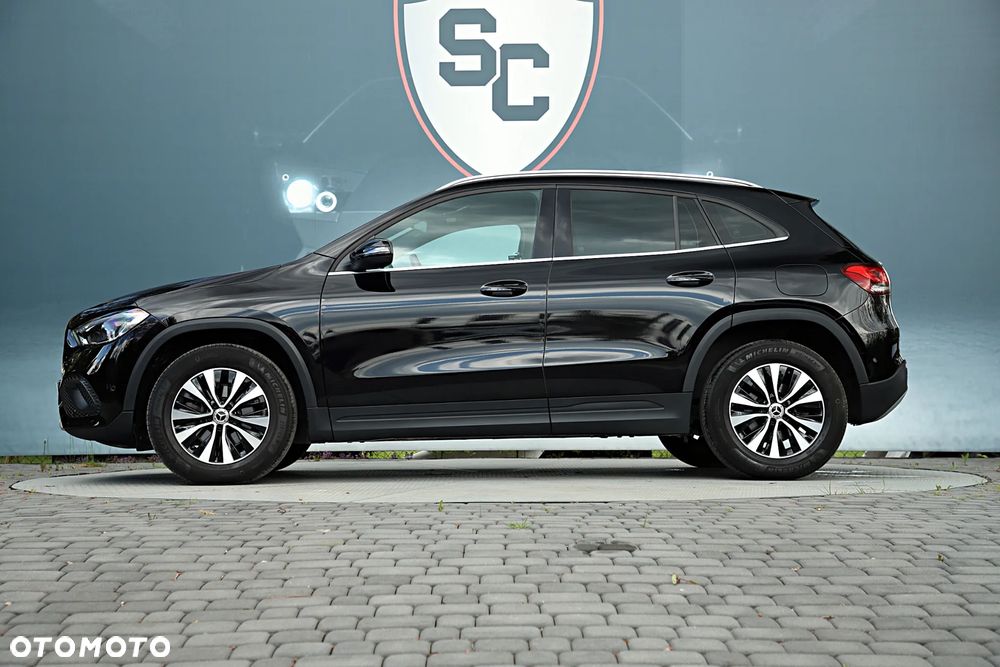 Mercedes-Benz GLA 200 Style - 6