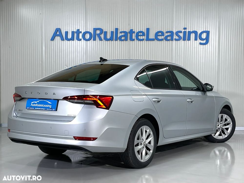 Skoda Octavia 2.0 TDI DSG Style - 3