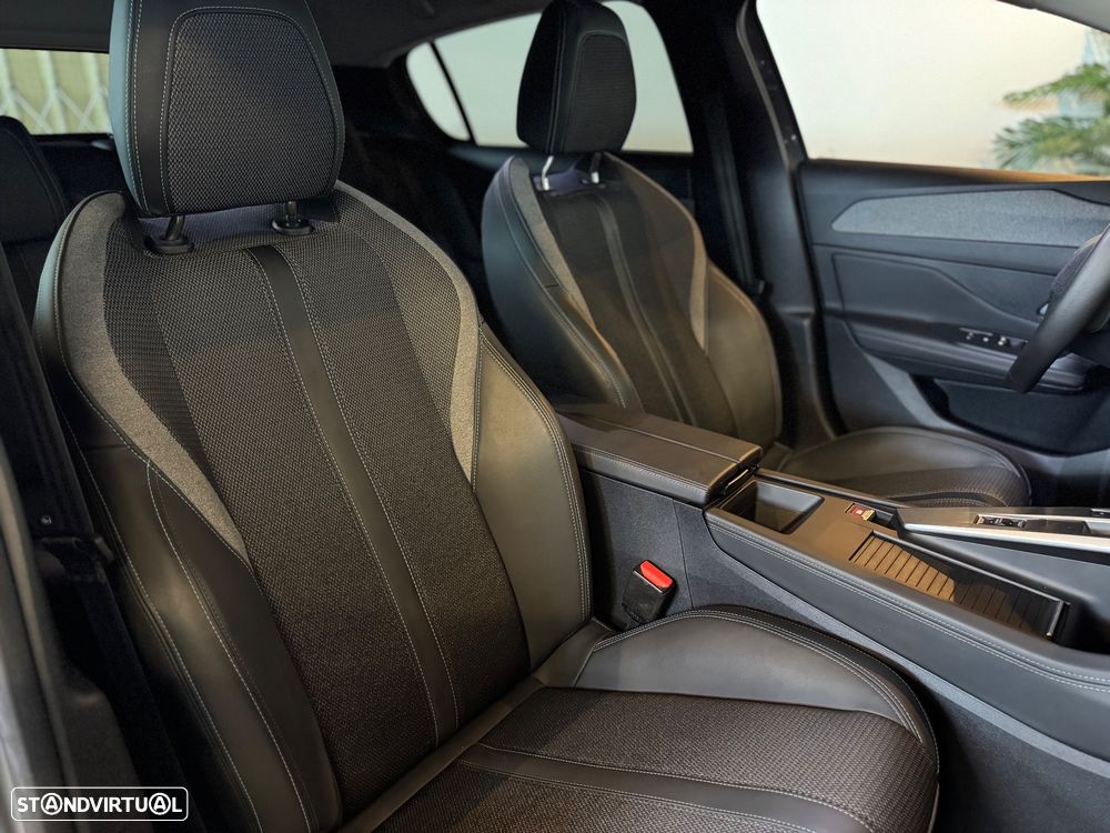 Peugeot 308 1.5 BlueHDi Allure Pack EAT8 - 29