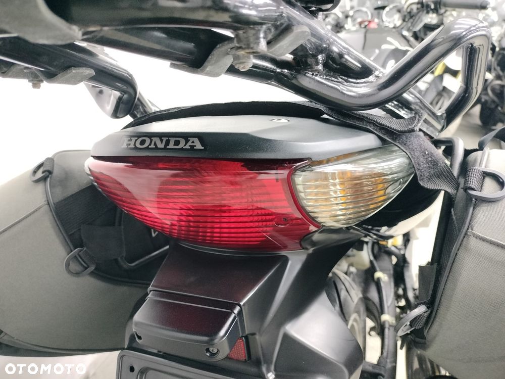 Honda CBF - 11