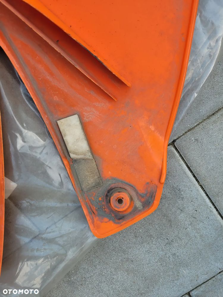 Owiewka prawa, bok, boczek prawy KTM LC4 620 640 - 9