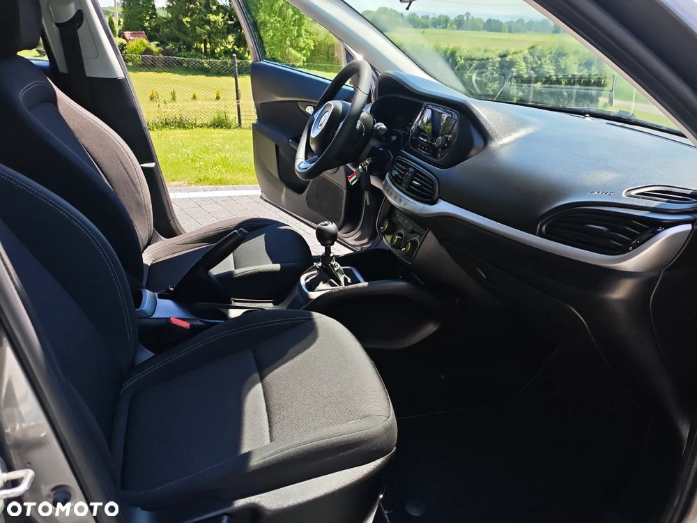 Fiat Tipo 1.4 16V More - 29