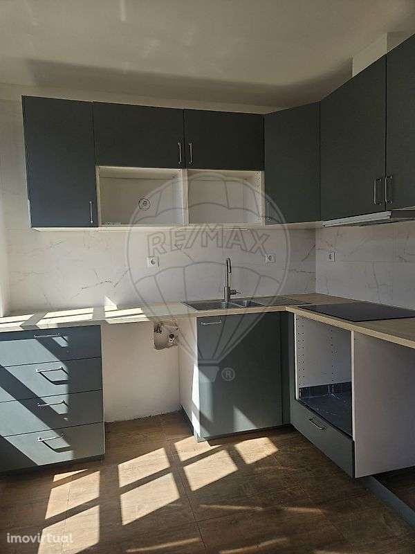 Apartamento T2 para arrendamento - Grande imagem: 2/9