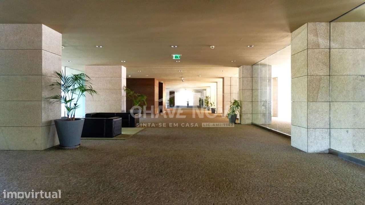 PS - Excelente Apartamento T3 em prédio Lake Towers, Vila Nova de Gaia - Grande imagem: 2/48