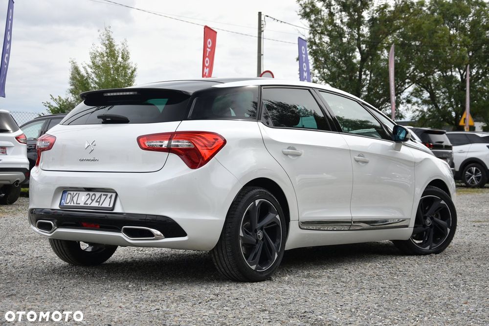 Citroën DS5 HDi 165 SoChic - 11