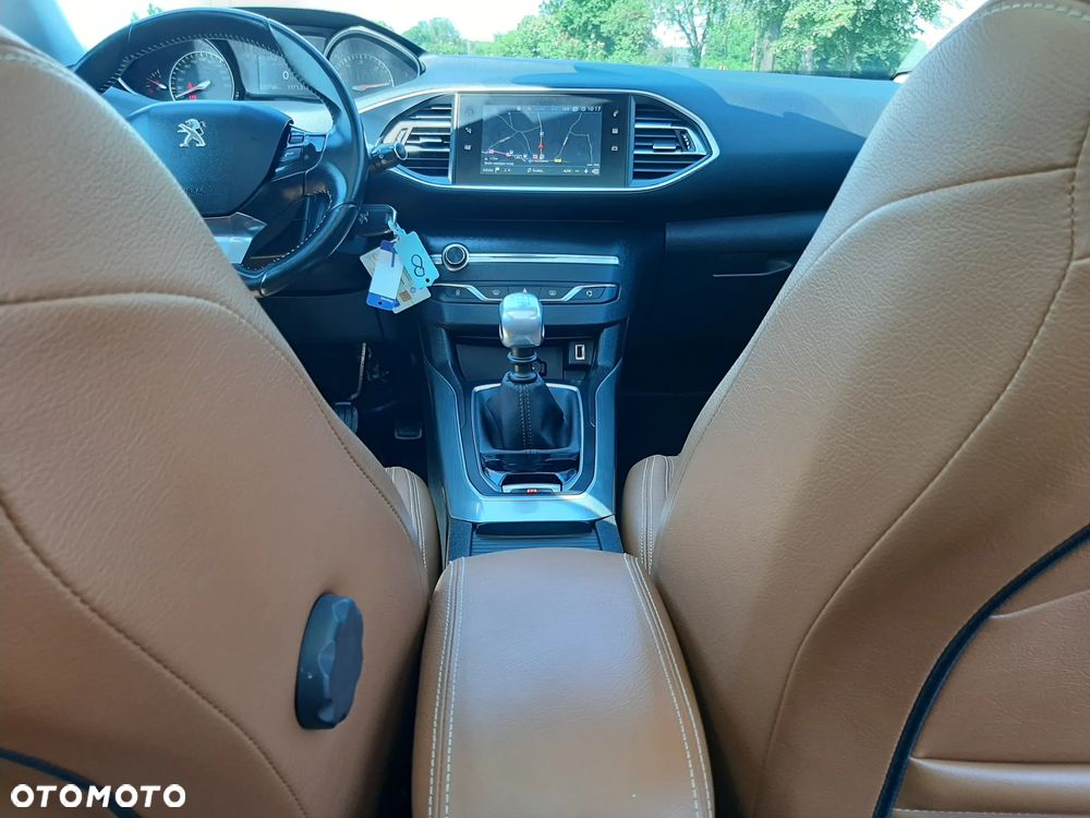 Peugeot 308 BlueHDi 130 Stop & Start Allure - 23