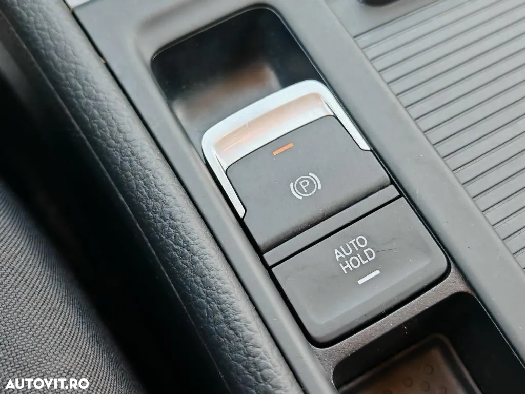 Volkswagen Golf e-Golf - 18