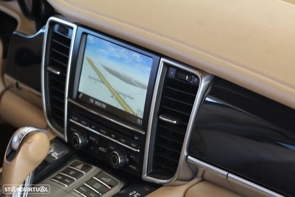 Porsche Panamera Platinum Edition - 29