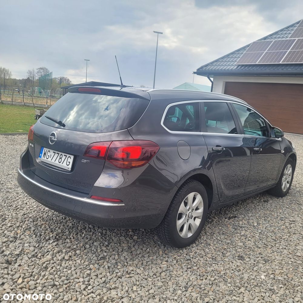 Opel Astra 1.6 CDTI Cosmo - 9