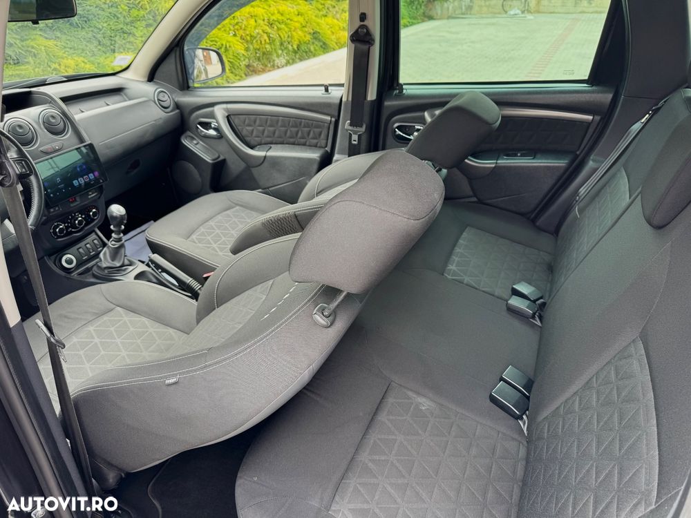 Dacia Duster 1.5 dCi 4x4 Prestige - 11