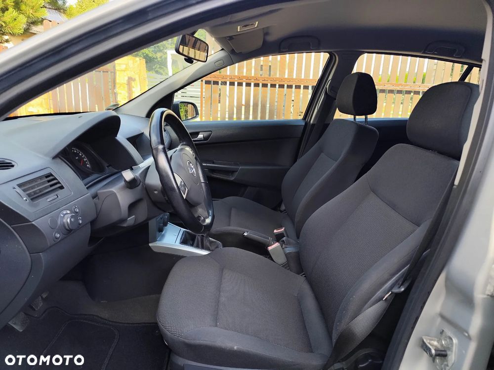 Opel Astra 1.4 Comfort / Cool - 19