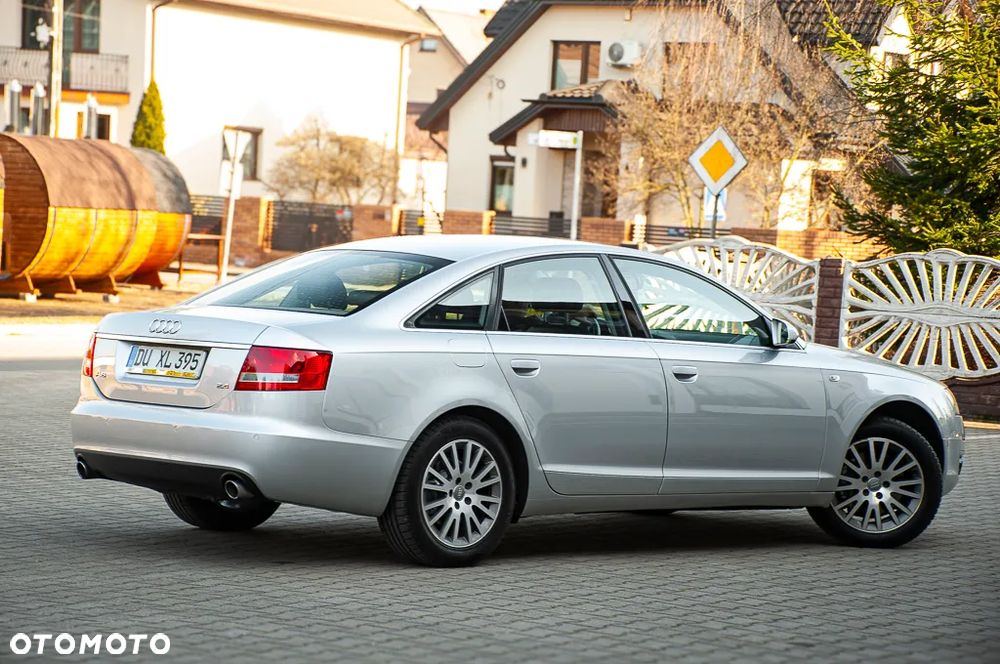 Audi A6 Limousine 2.4 - 19