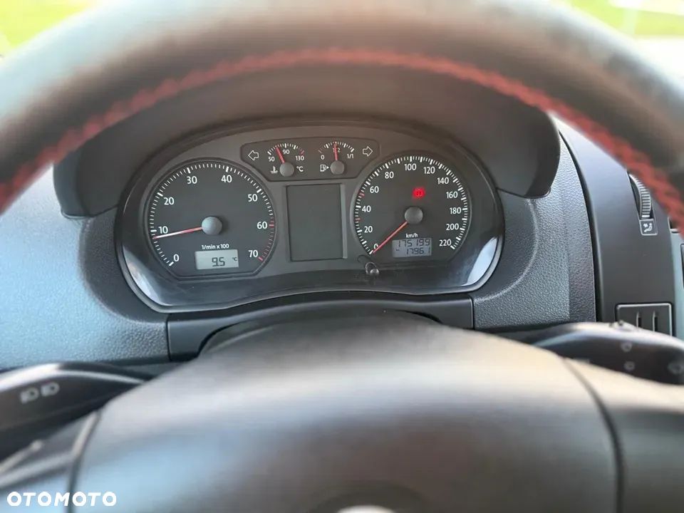 Volkswagen Polo - 7