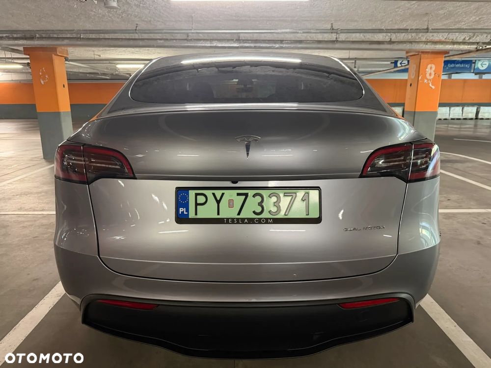 Tesla Model Y Long Range Dual Motor AWD - 7